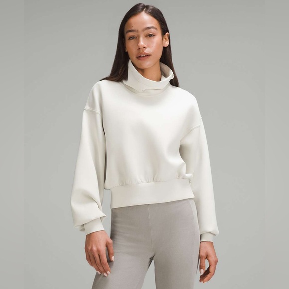 lululemon athletica Tops - Lululemon✨Full Flourish Pullover Luxtreme Lightweight Spacer✨Bone✨Medium